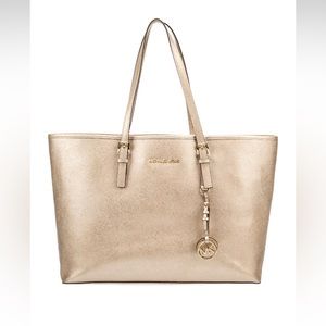 Michael Kors Jet Setter Tote